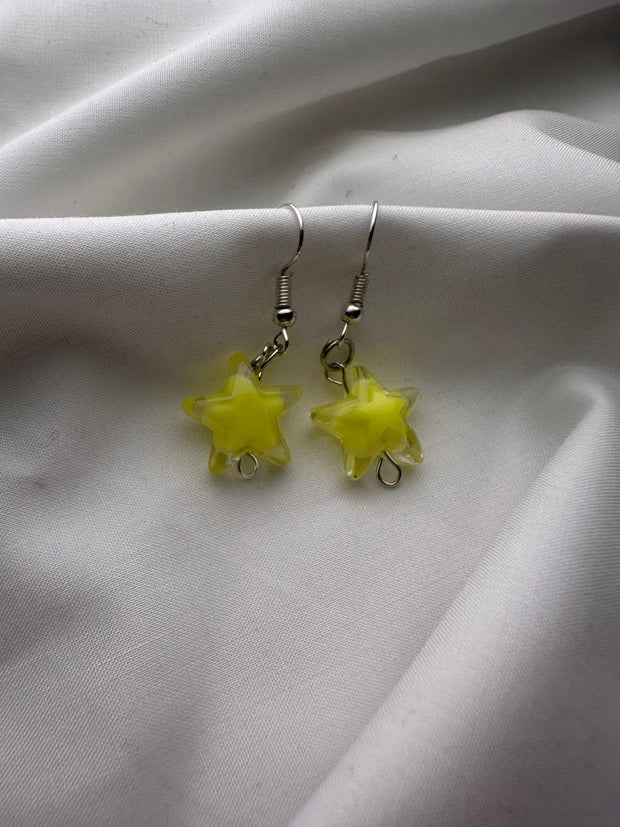 Starlight Glow – Yellow Star Drop Earrings